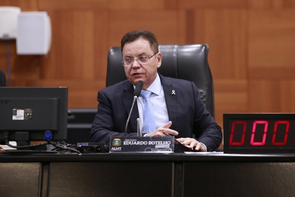 Botelho manda Unio Brasil retirar ao contra humorista: 'fez o papel dele'