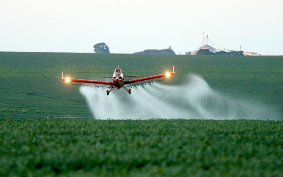 MPF fecha o cerco contra uso de agrotxicos em MT e expede ofcio  SES, Sema e Mapa