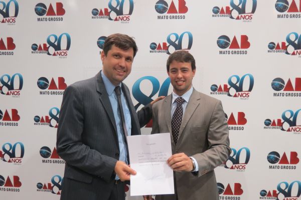 Fbio Capil assina pedido contra boca de urna na OAB-MT; Leo Capataz rejeita acordo