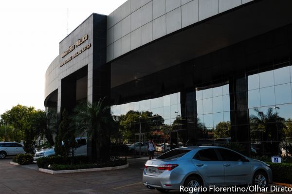 MPE investiga irregularidades em contrato de R$ 1,3 milhes na Seduc