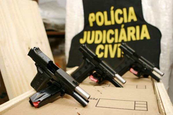 Delegada e 3 policiais civis vo a Jri acusados de execuo
