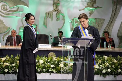 Beatriz Theodoro e Eliney Veloso so empossadas como novas dirigentes do TRT/MT