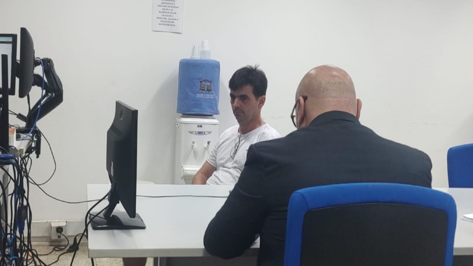 Em novo depoimento, veterano que intermediou execuo de Zampieri entra em prantos pela morte da me