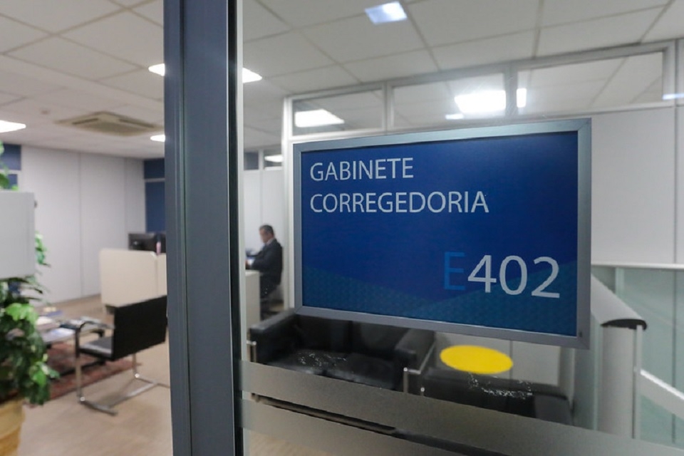 Em deciso, CNJ suspeita que Zampieri 'vendeu proximidade' com desembargador a 'lobista' e advogada