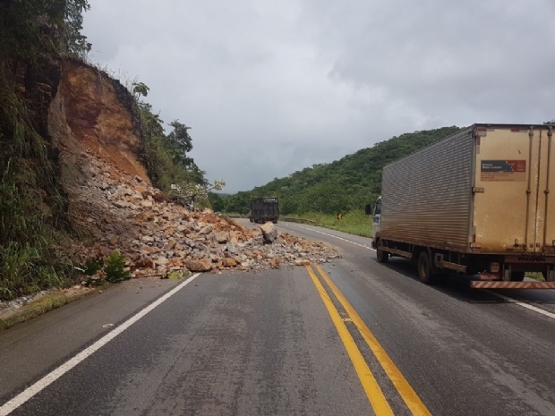 Dnit deve implementar medidas para evitar mortes na Serra do Mangaval, trecho da BR 0-70