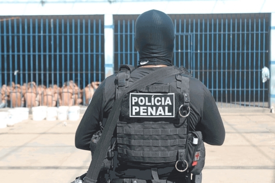 Policiais Penais entram com ao contra portaria que atribuiu  categoria a escolta de presos para audincias