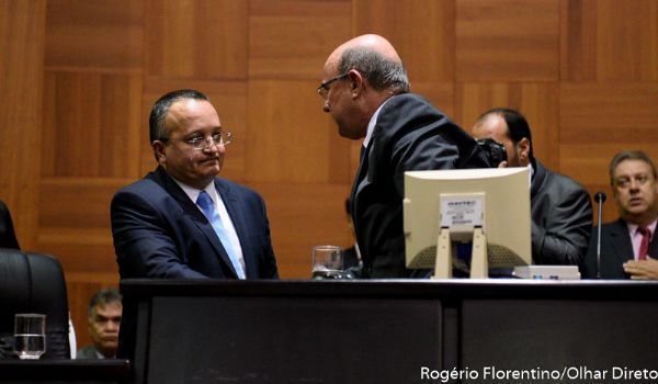 Juiz marca audincia de conciliao entre Taques e Riva por acusao contra governador
