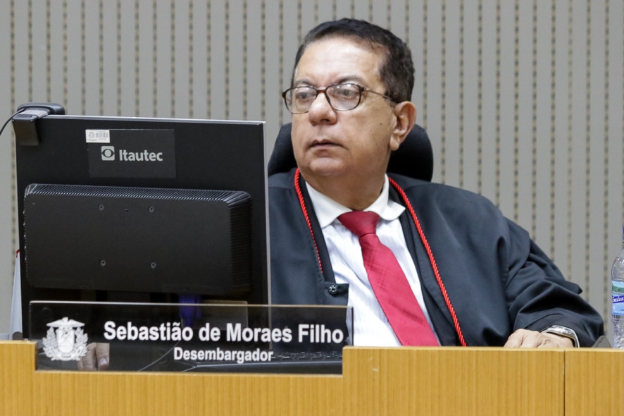 Famlia que disputa terra em Rondonpolis acusa Sebastio de Moraes de receber vantagem indevida para julgar o caso