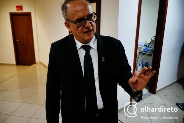 Juiz condena Z Carlos do Ptio a pagar multa por fazer promoo pessoal em site da Prefeitura
